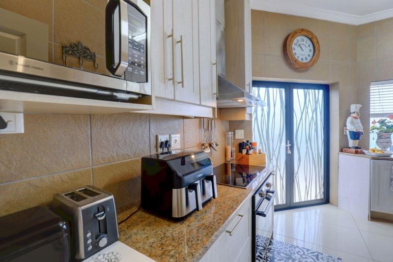 5 Bedroom Property for Sale in Pinnacle Point Golf Estate Western Cape